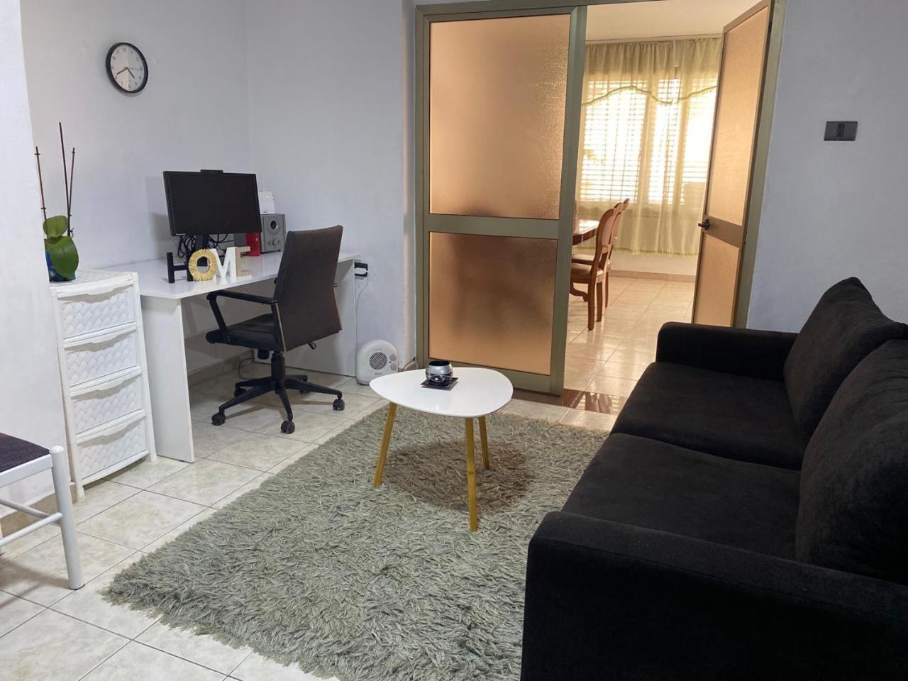 Apartment Tirana Esterno foto